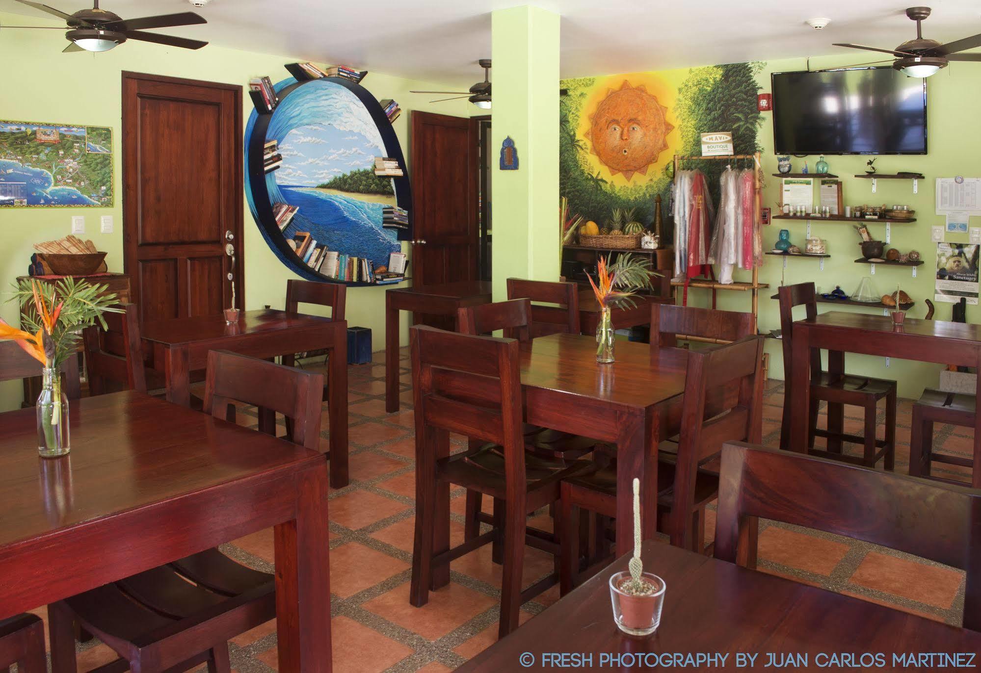 Mavi Surf Hotel Dominical Kültér fotó